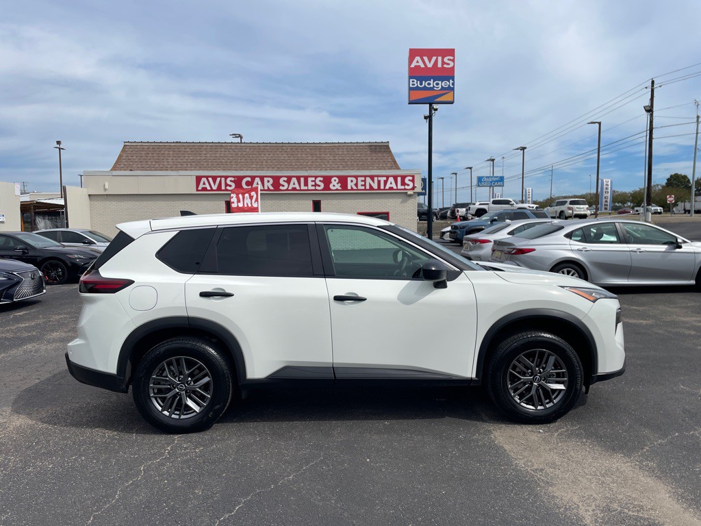 2025 Nissan Rogue Image 10