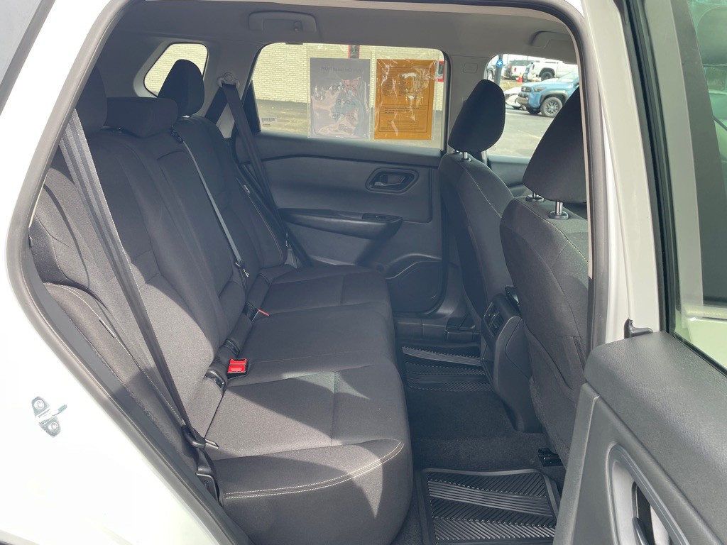 2025 Nissan Rogue Image 11