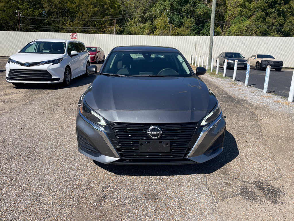2024 Nissan Altima Image 14
