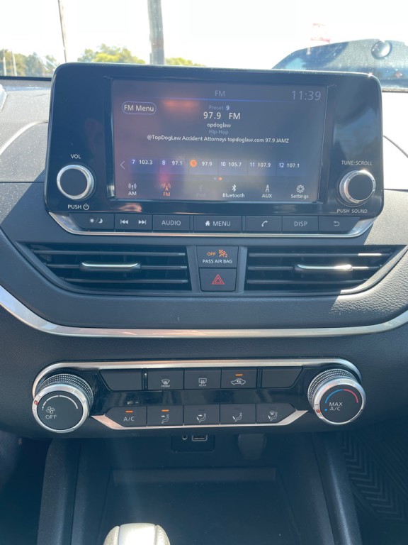 2024 Nissan Altima Image 16