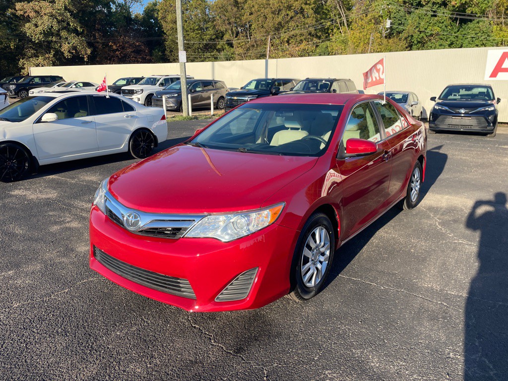 2012 Toyota Camry Image 1