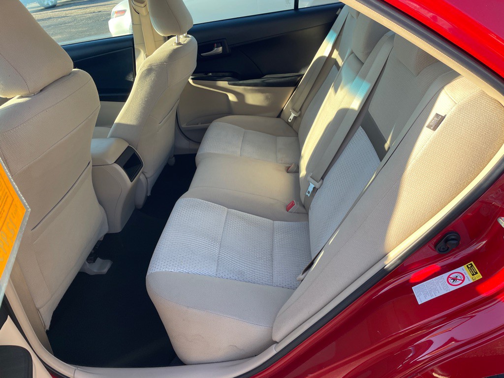 2012 Toyota Camry Image 5