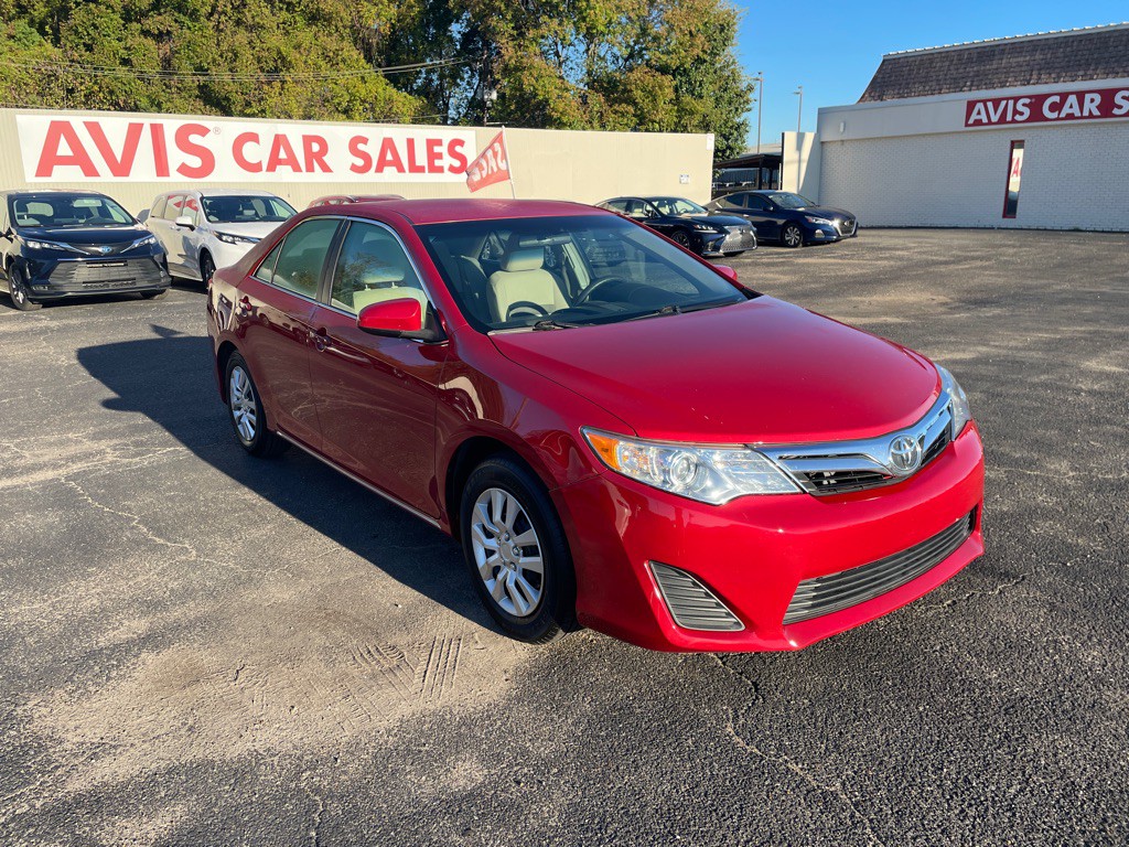 2012 Toyota Camry Image 12