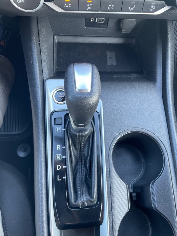 2024 Nissan Altima Image 16