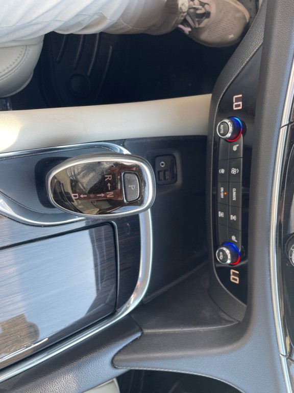 2020 Buick Enclave Image 18