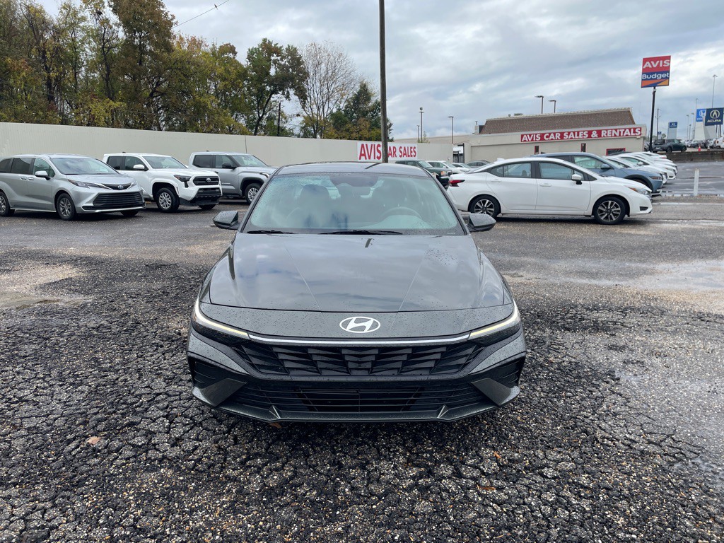 2024 Hyundai Elantra Image 12