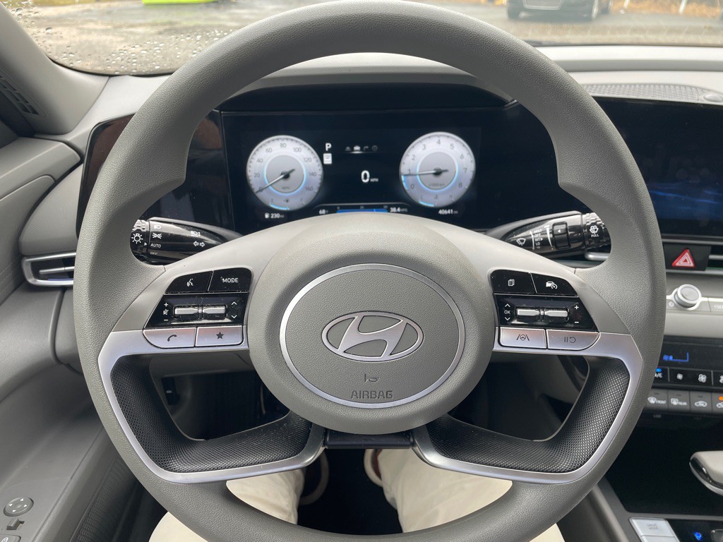 2024 Hyundai Elantra Image 13