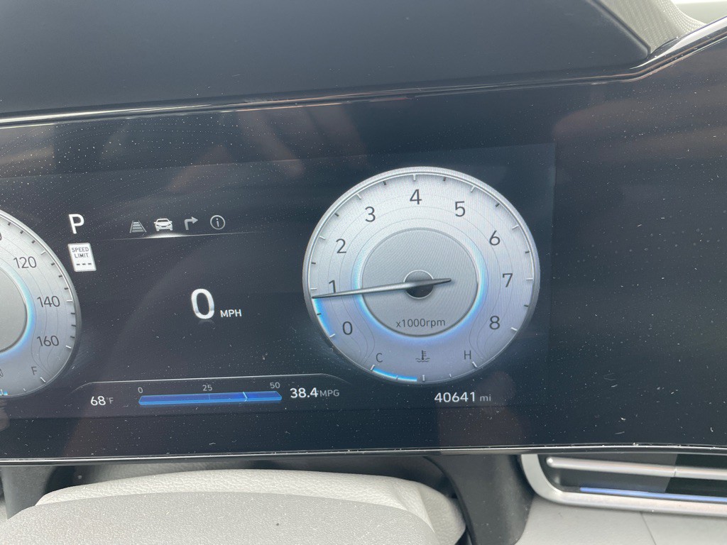 2024 Hyundai Elantra Image 14