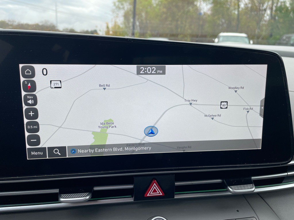 2024 Hyundai Elantra Image 16