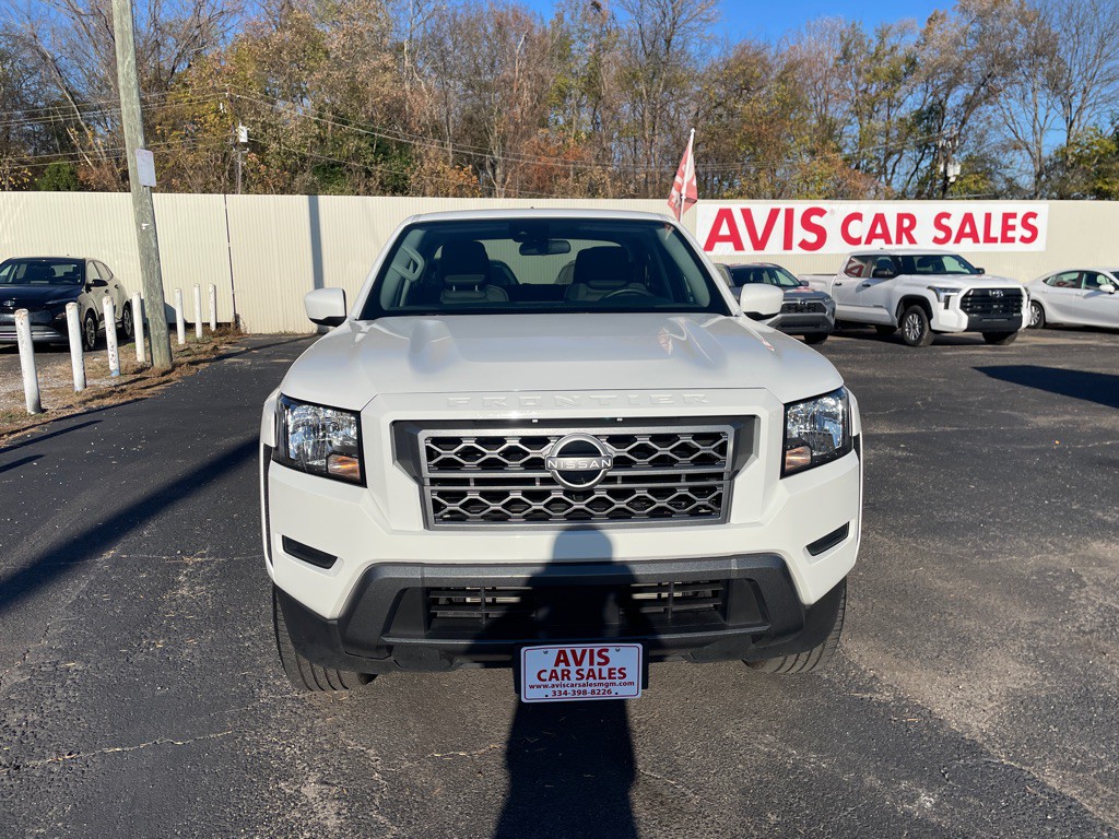 2024 Nissan Frontier Image 14