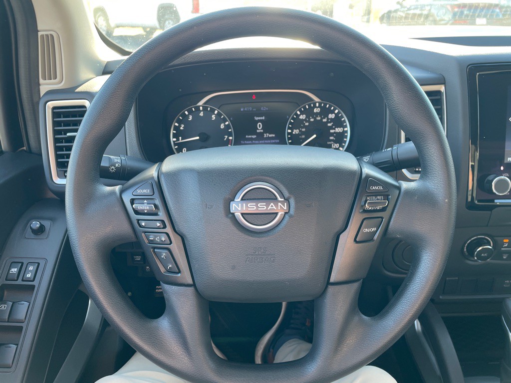 2024 Nissan Frontier Image 15