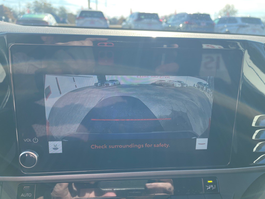 2025 Toyota Camry Image 5