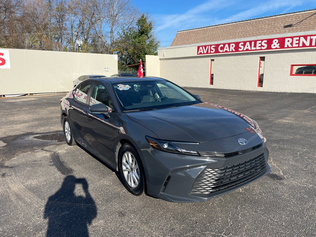 2025 Toyota Camry Image 13