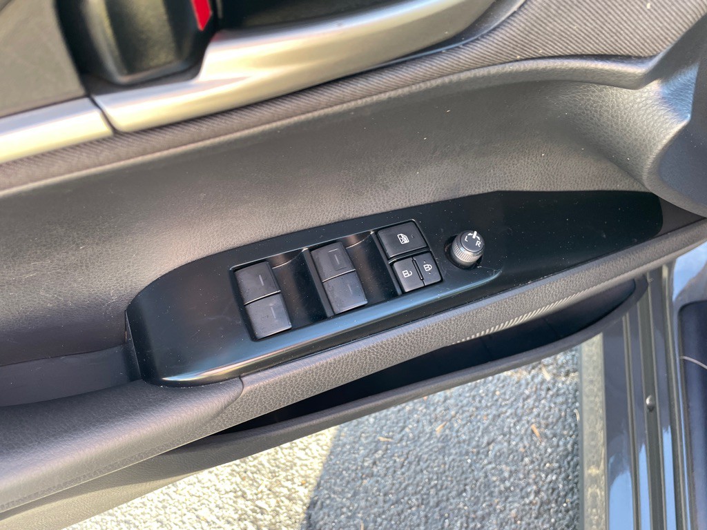 2025 Toyota Camry Image 15