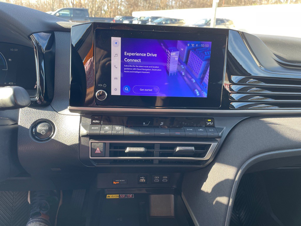 2025 Toyota Camry Image 19