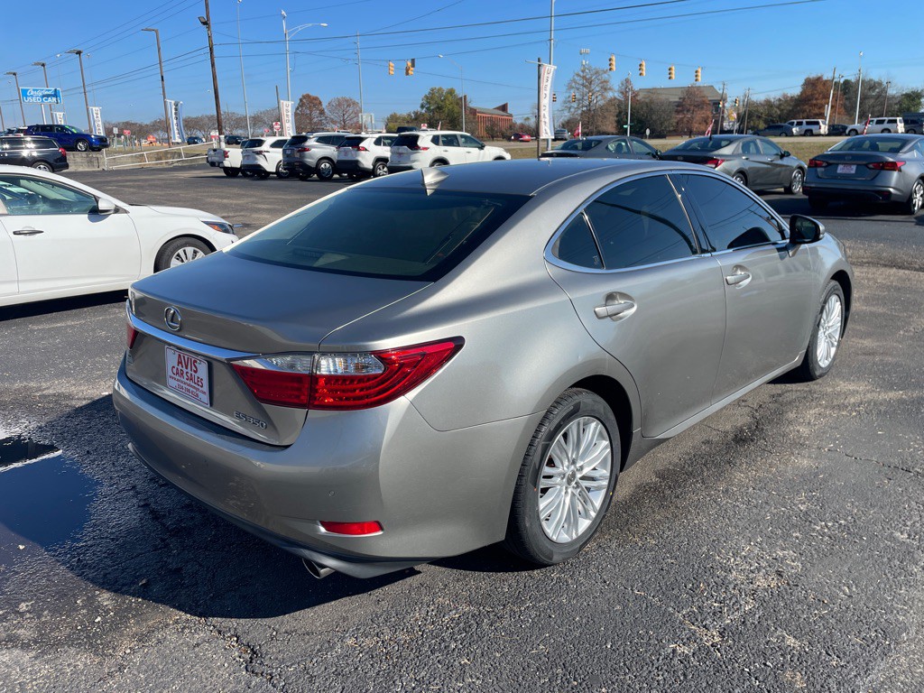 2015 Lexus ES 350 Image 10