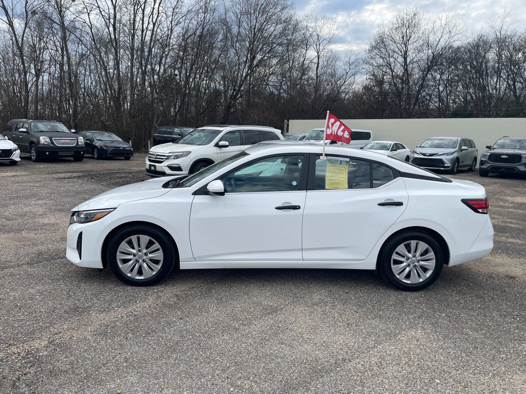 2024 Nissan Sentra Image 2