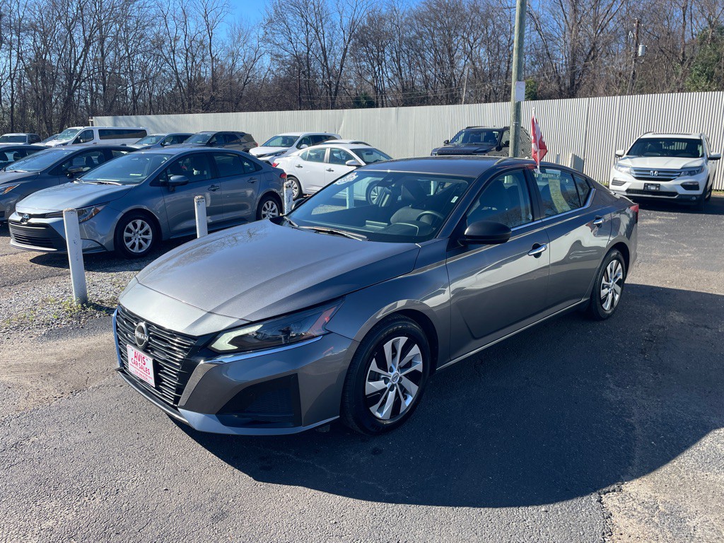 2024 Nissan Altima Image 1