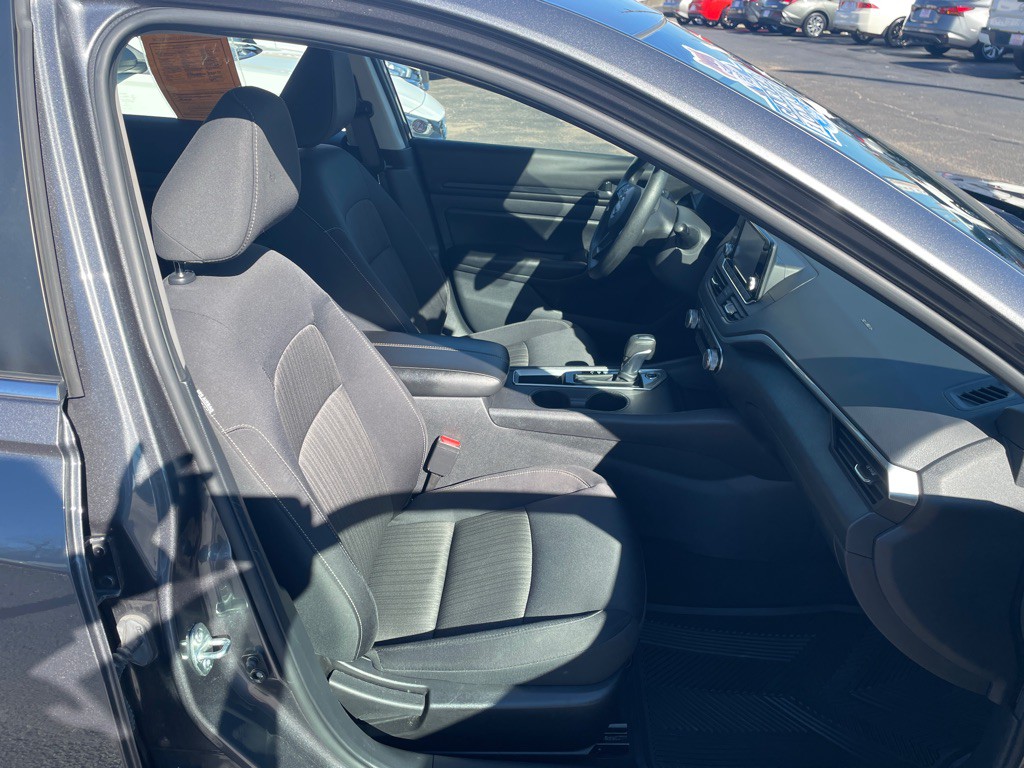 2024 Nissan Altima Image 12