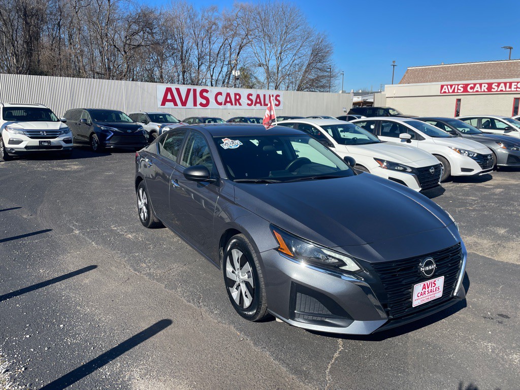 2024 Nissan Altima Image 13