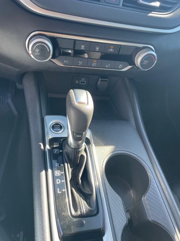 2024 Nissan Altima Image 17