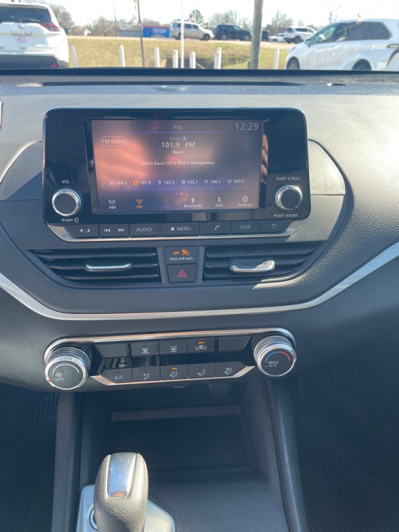 2024 Nissan Altima Image 18