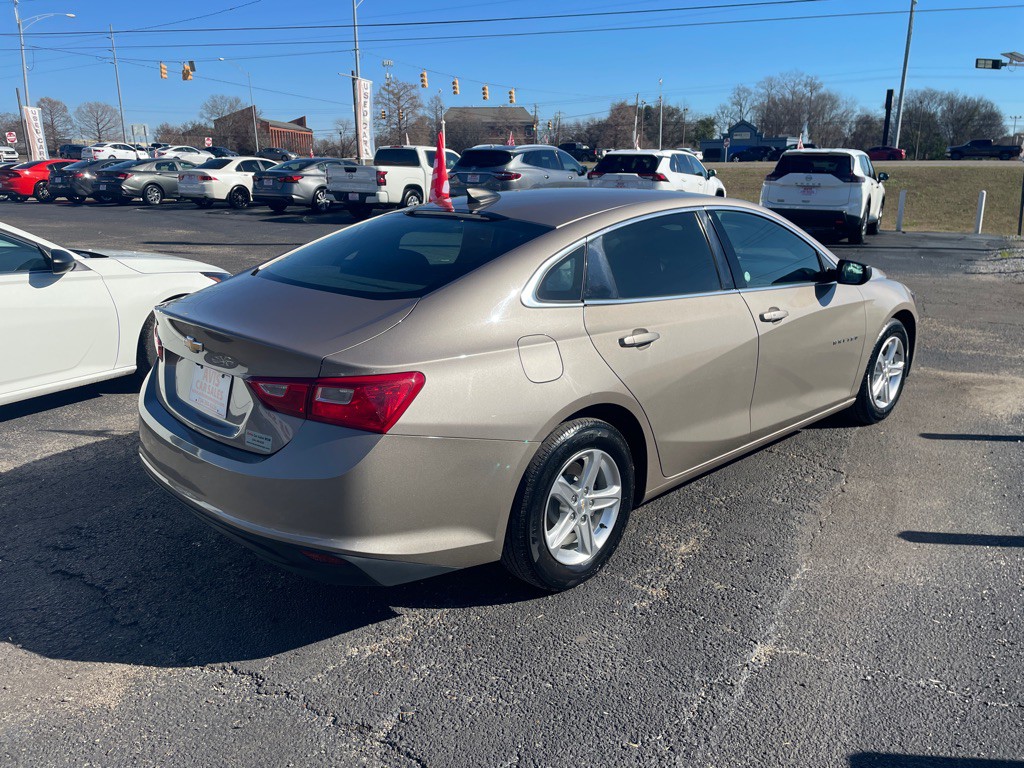 2023 Chevrolet Malibu Image 9