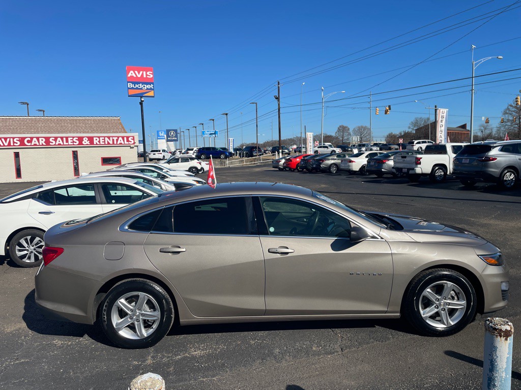 2023 Chevrolet Malibu Image 10