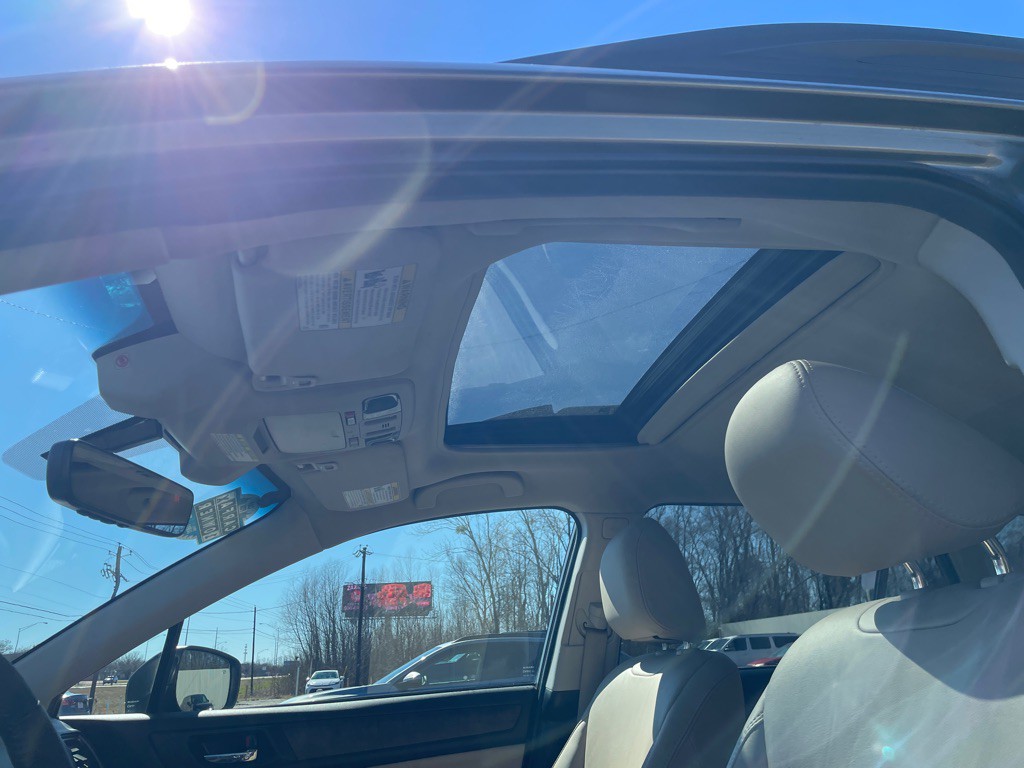 2018 Subaru Outback Image 7