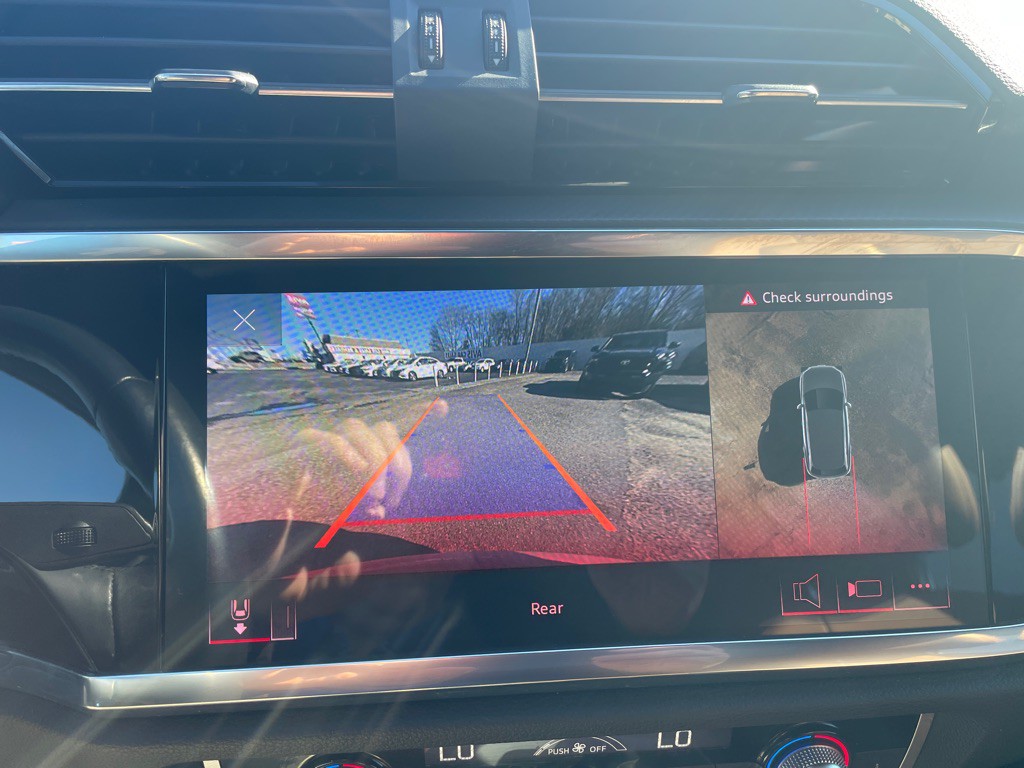 2022 Audi Q3 Image 5