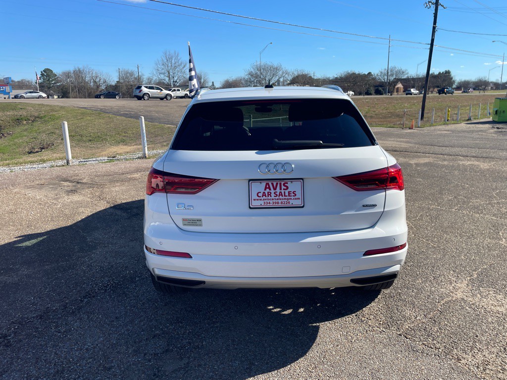 2022 Audi Q3 Image 10