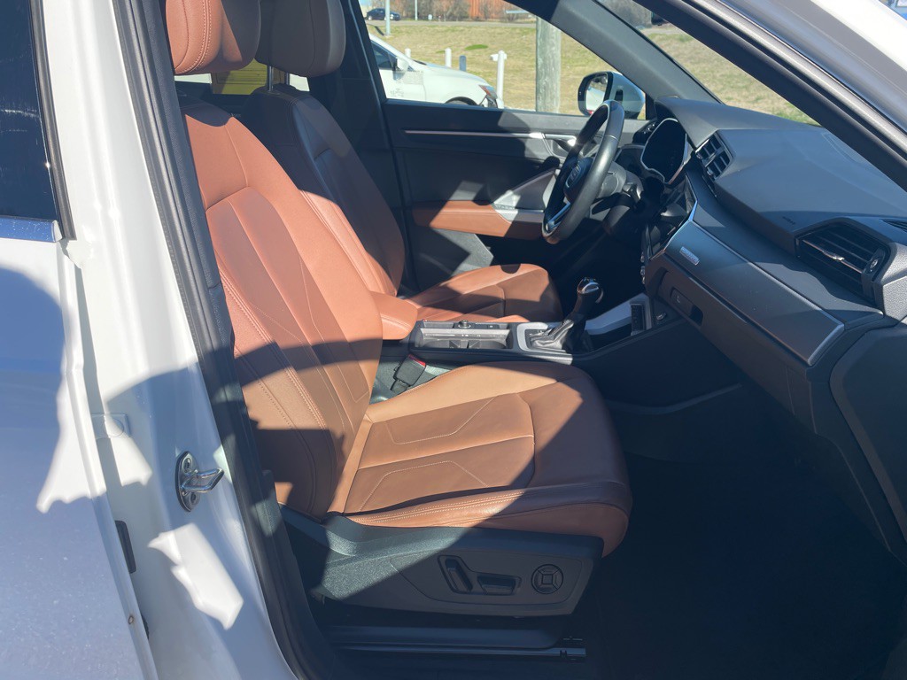 2022 Audi Q3 Image 14