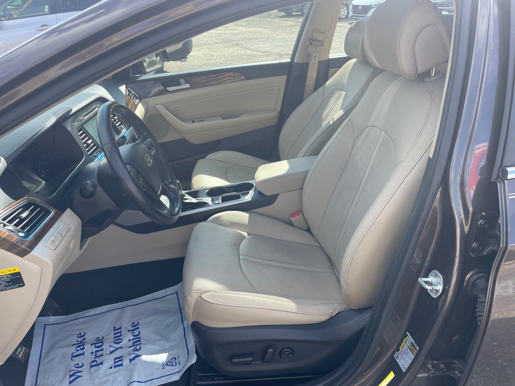 2017 Hyundai Sonata Image 3