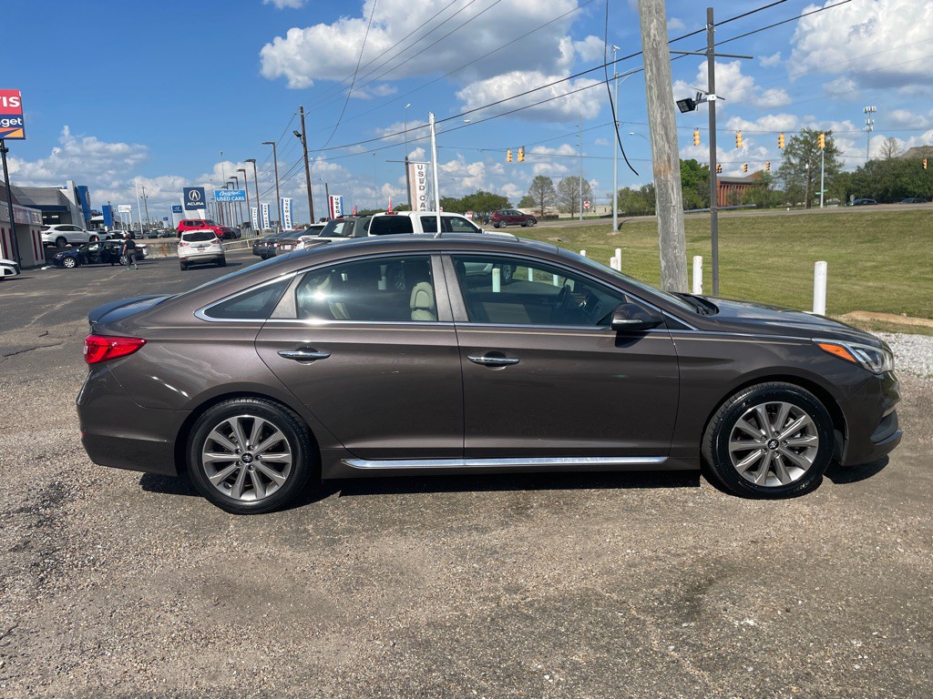 2017 Hyundai Sonata Image 12