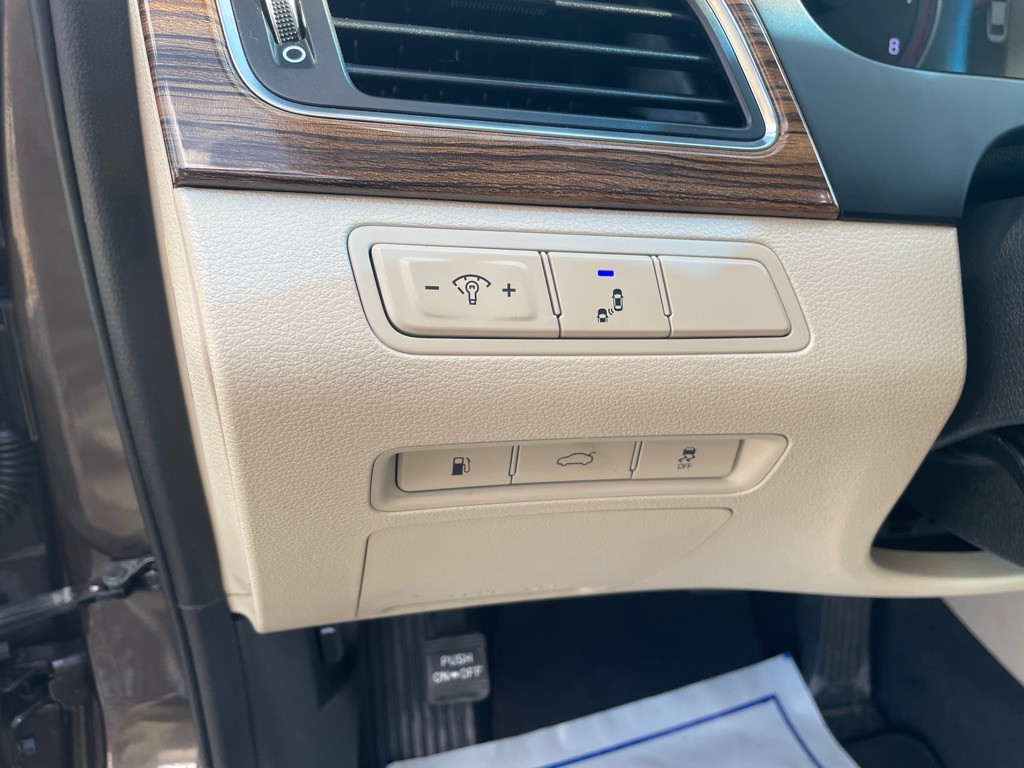 2017 Hyundai Sonata Image 19