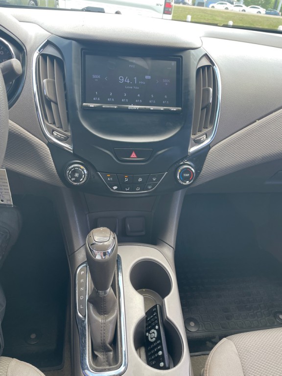 2017 Chevrolet Cruze Image 16