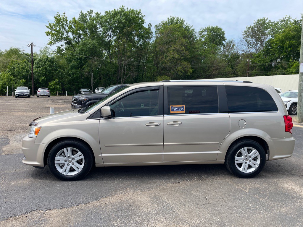 2013 Dodge Grand Caravan Image 2