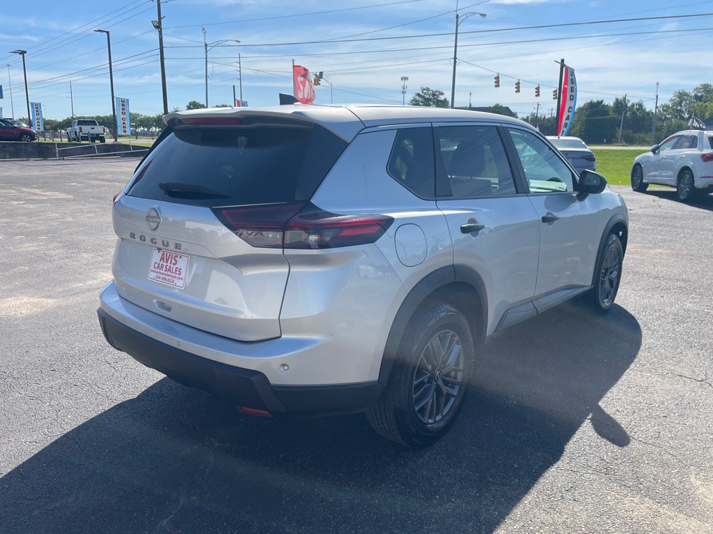 2025 Nissan Rogue Image 9