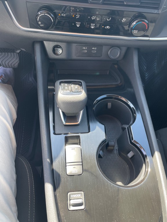 2025 Nissan Rogue Image 17