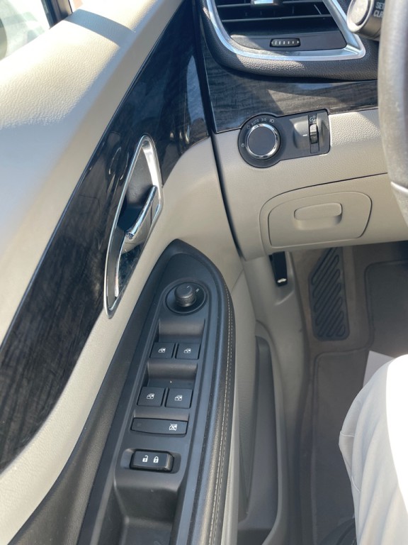 2015 Buick Enclave Image 17