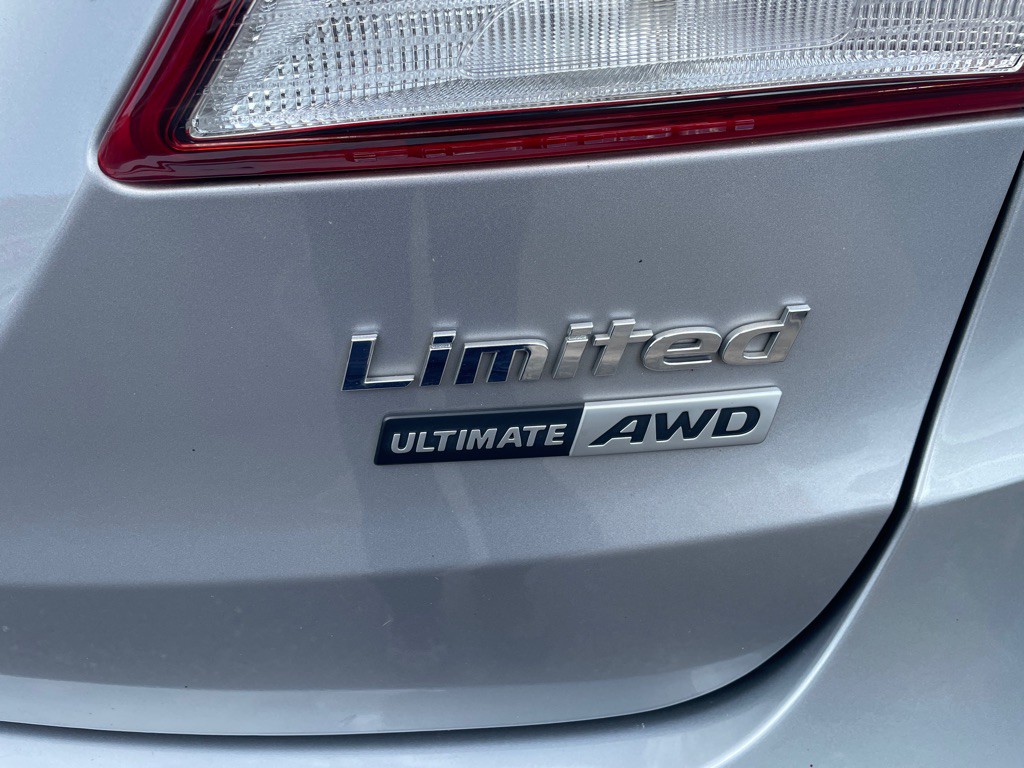 2019 Hyundai Santa Fe Image 11