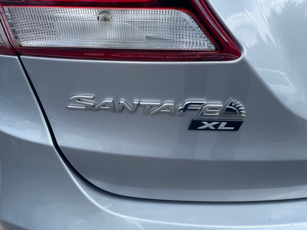 2019 Hyundai Santa Fe Image 12