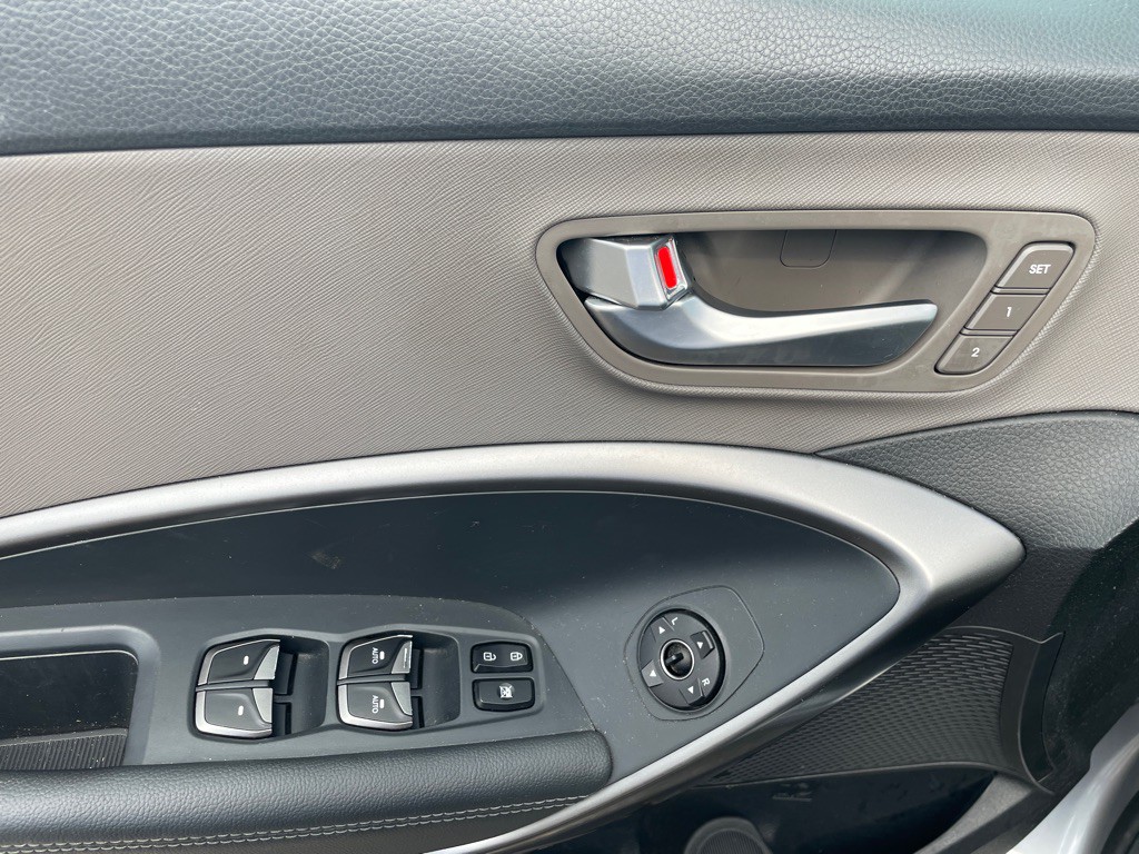 2019 Hyundai Santa Fe Image 19