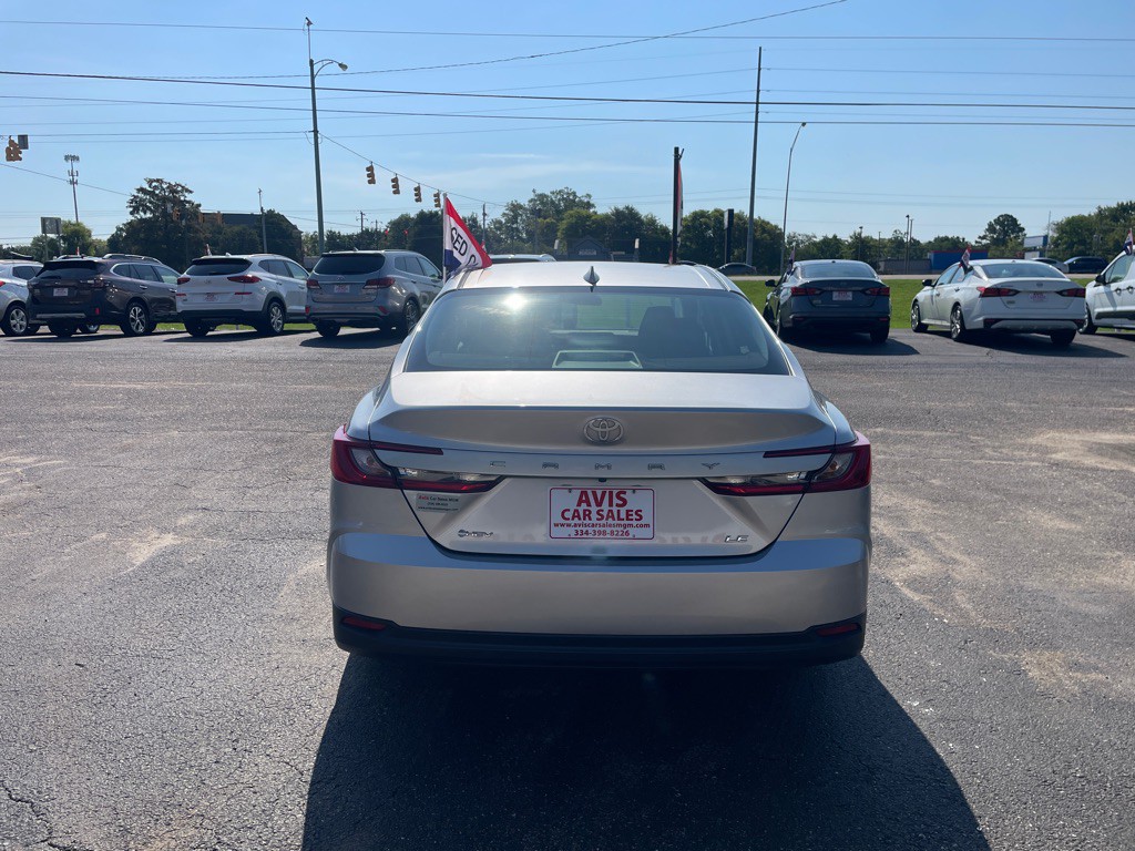 2025 Toyota Camry Image 8