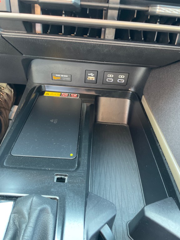 2025 Toyota Camry Image 19