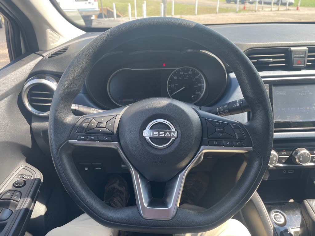 2025 Nissan Versa Image 17