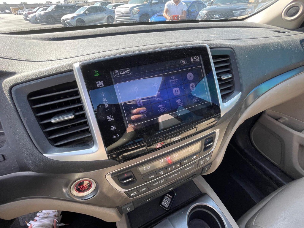 2016 Honda Pilot Image 8