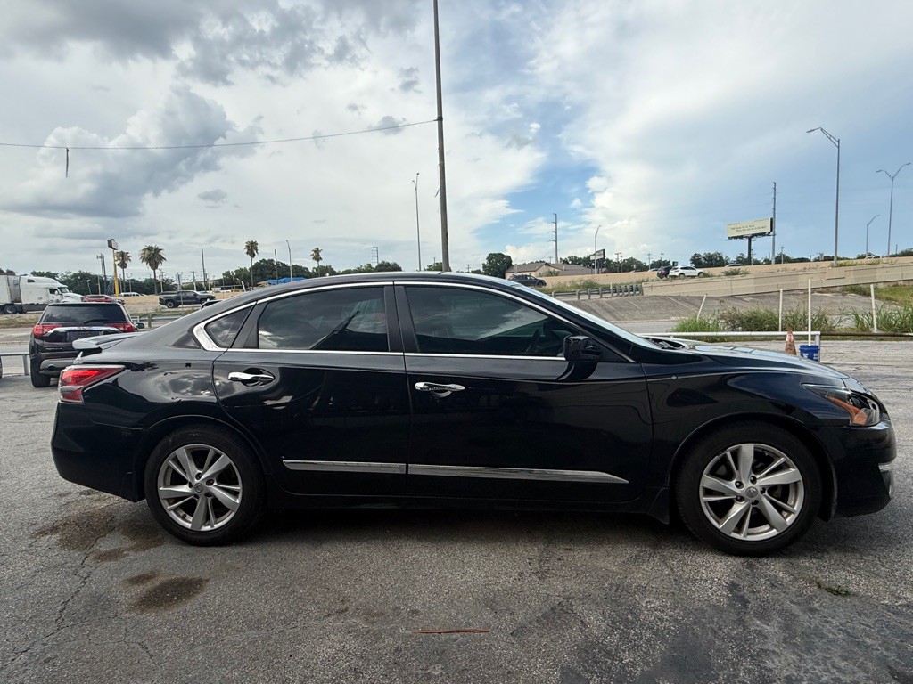 2015 Nissan Altima Image 3