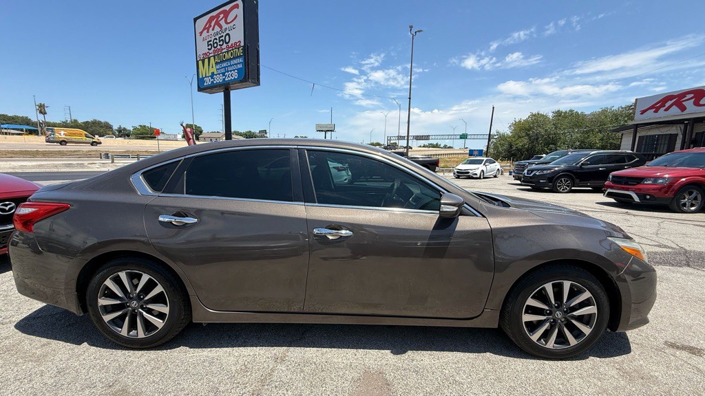 2016 Nissan Altima Image 3