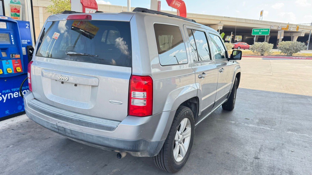 2014 Jeep Patriot Image 2